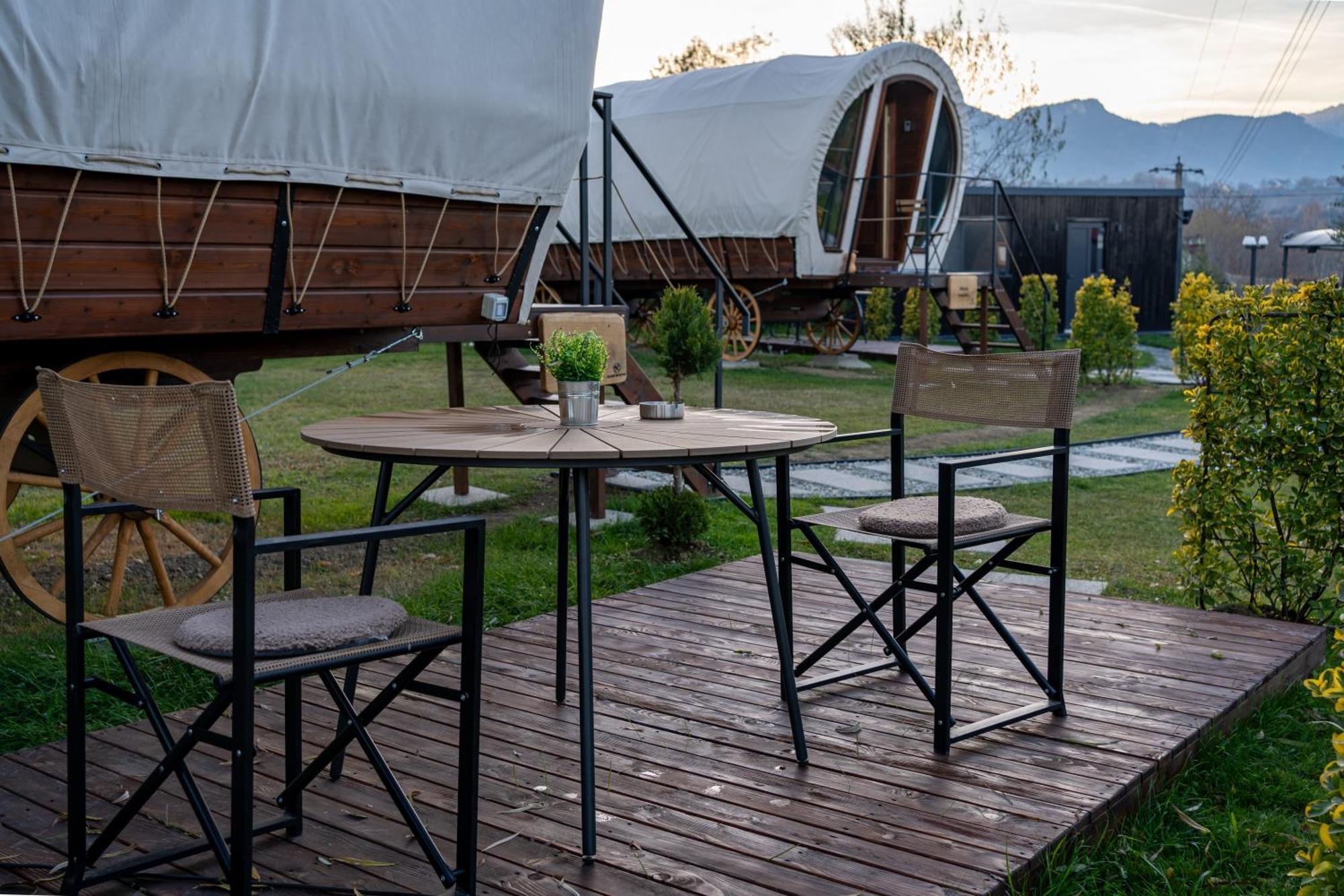 Glamp In Style Pods Resort برانْ المظهر الخارجي الصورة