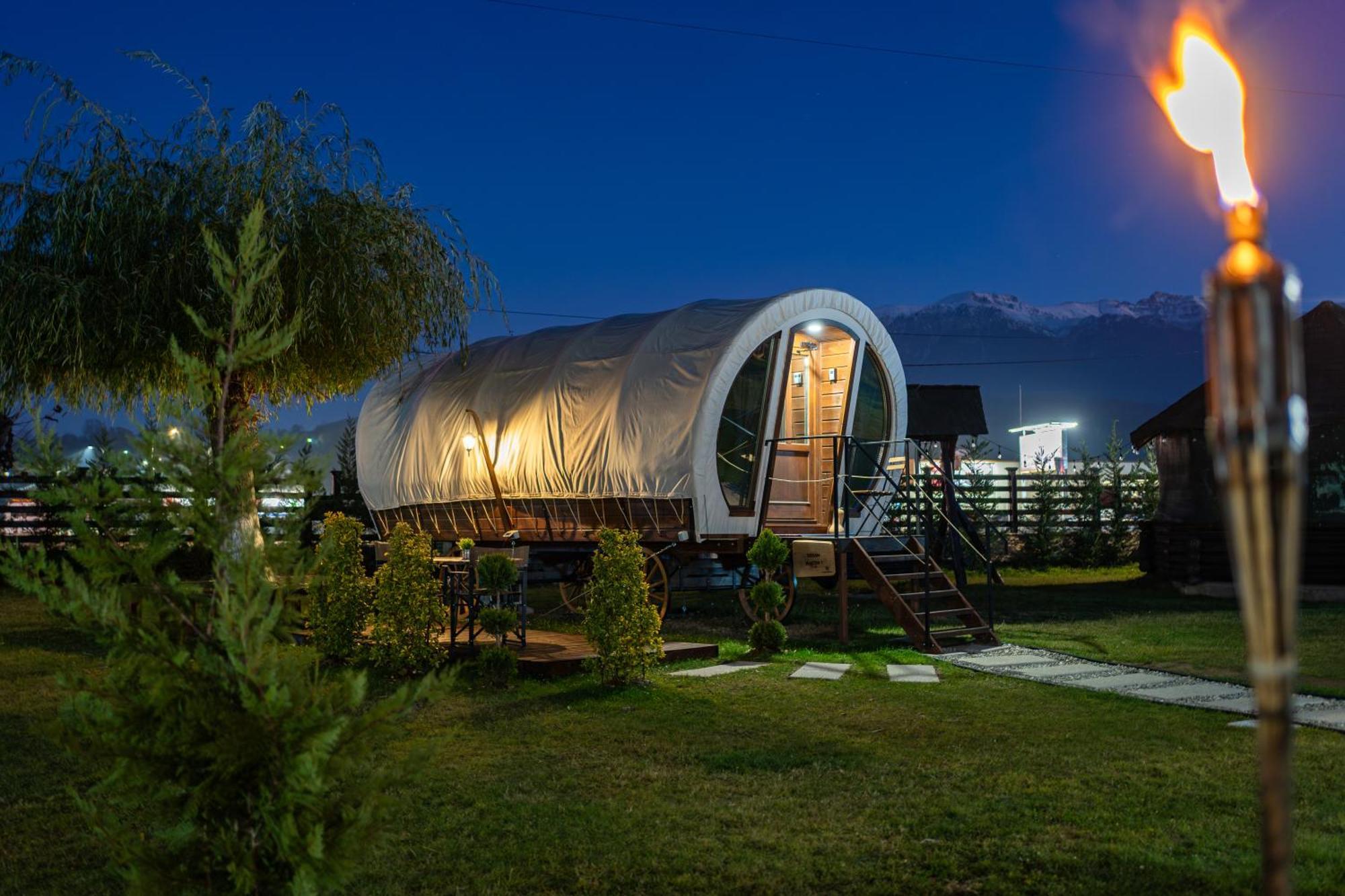 Glamp In Style Pods Resort برانْ المظهر الخارجي الصورة