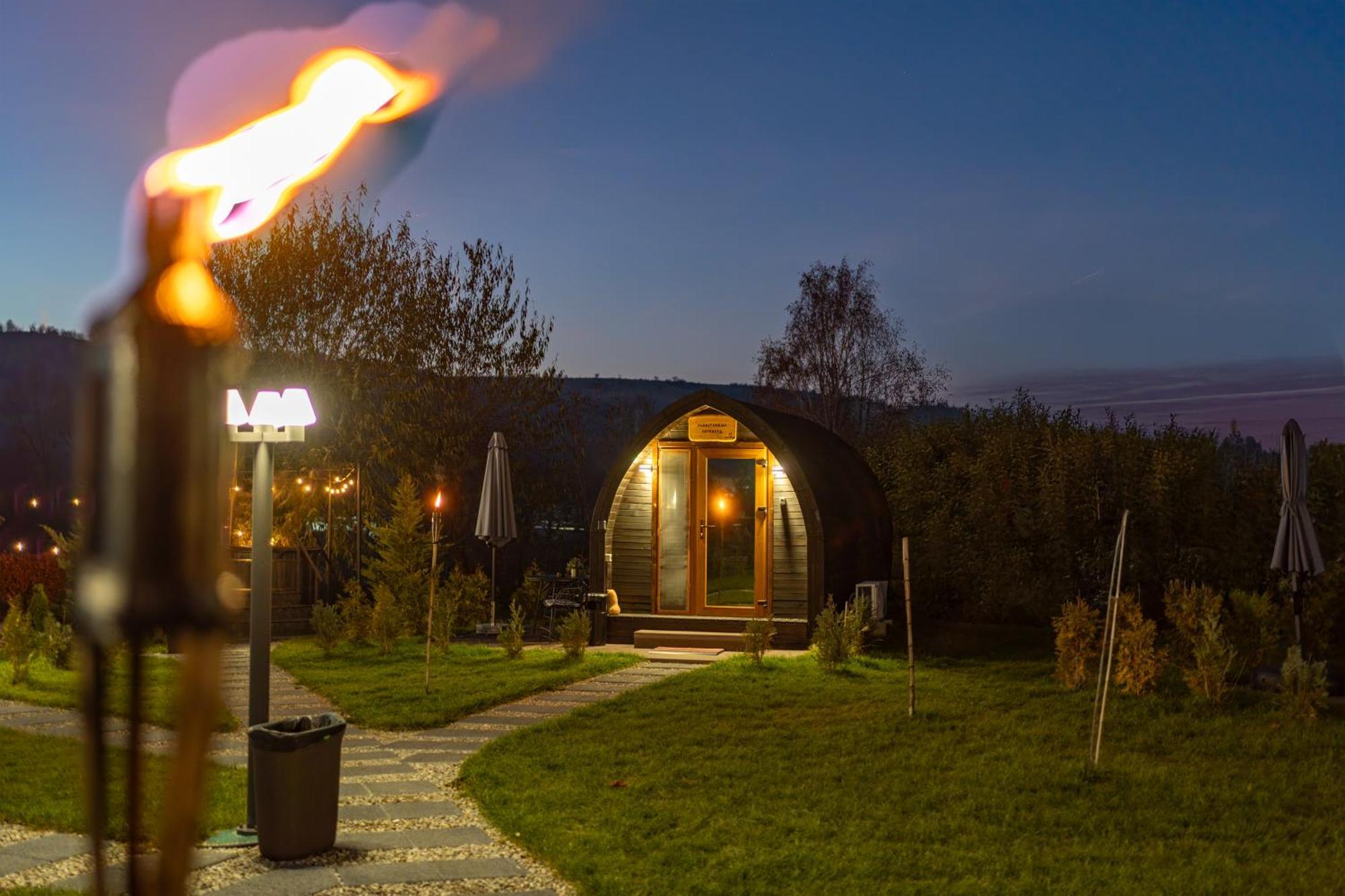Glamp In Style Pods Resort برانْ المظهر الخارجي الصورة
