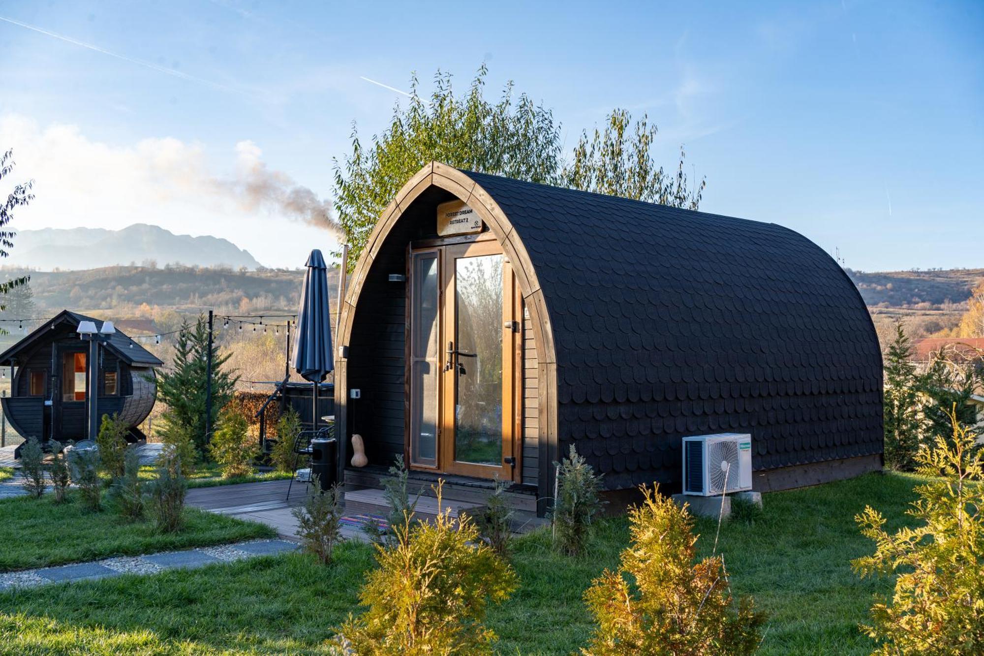 Glamp In Style Pods Resort برانْ المظهر الخارجي الصورة
