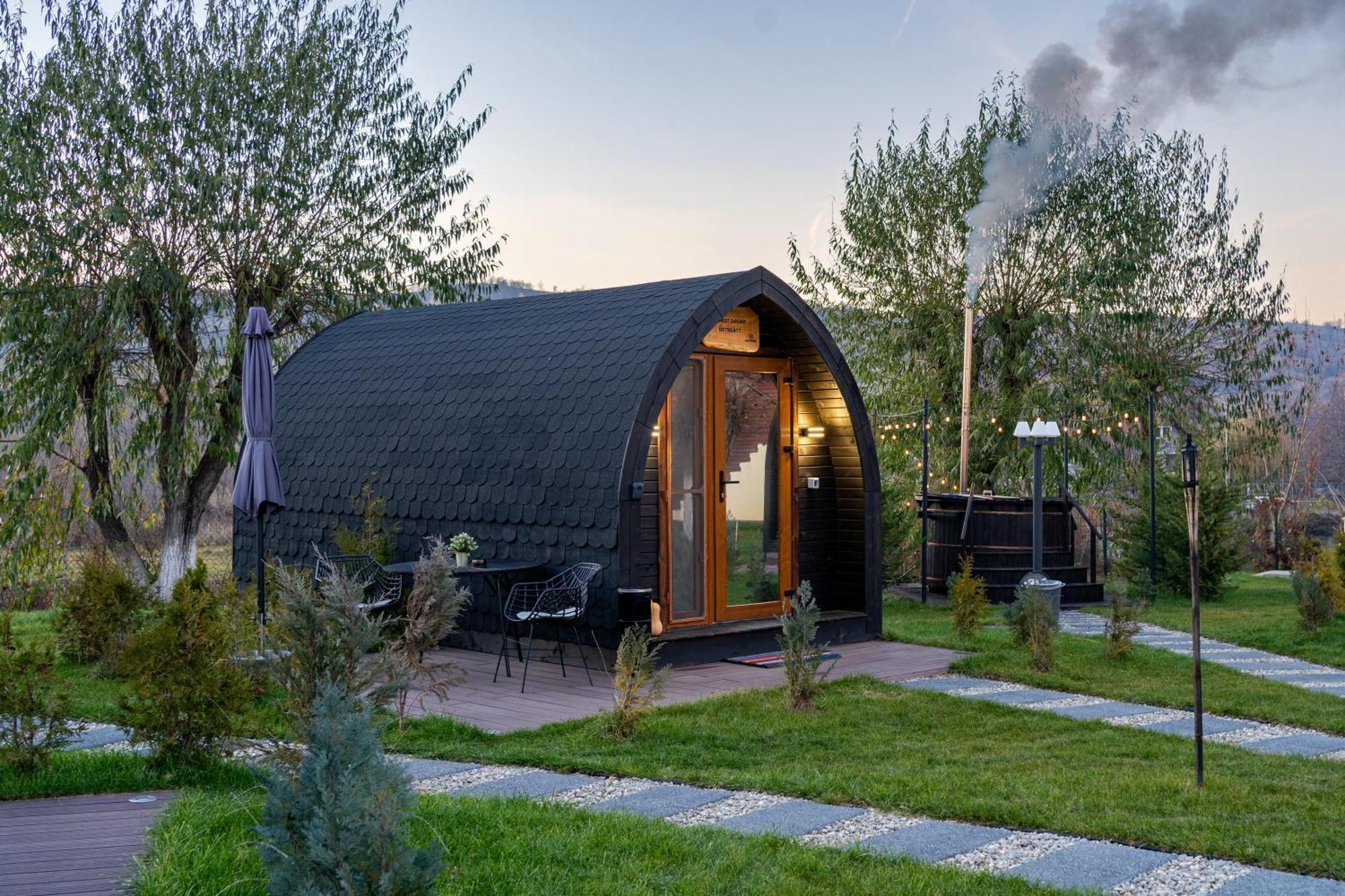 Glamp In Style Pods Resort برانْ المظهر الخارجي الصورة
