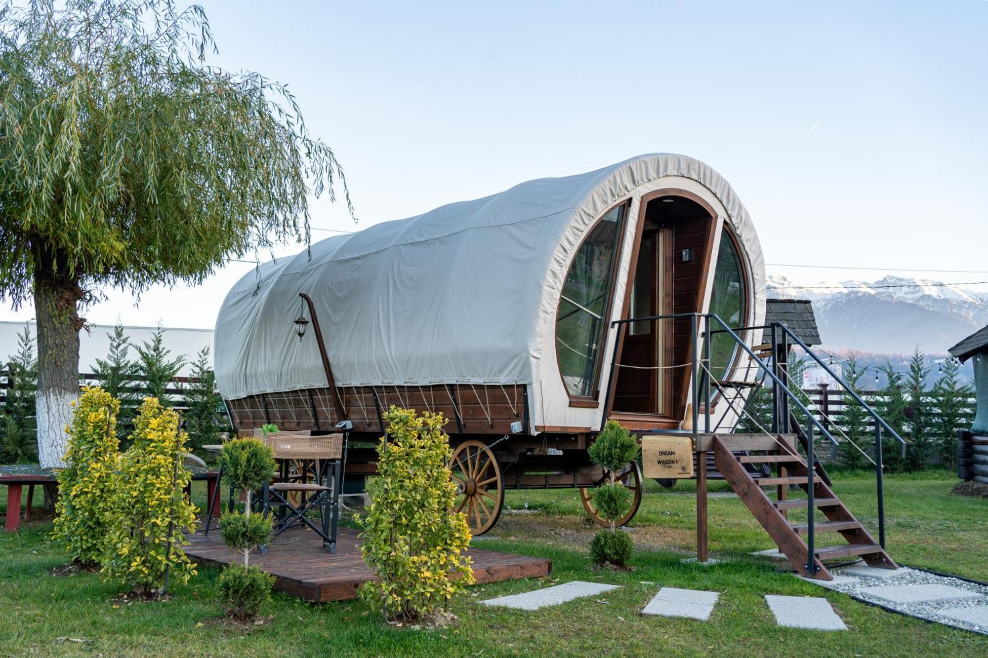 Glamp In Style Pods Resort برانْ المظهر الخارجي الصورة