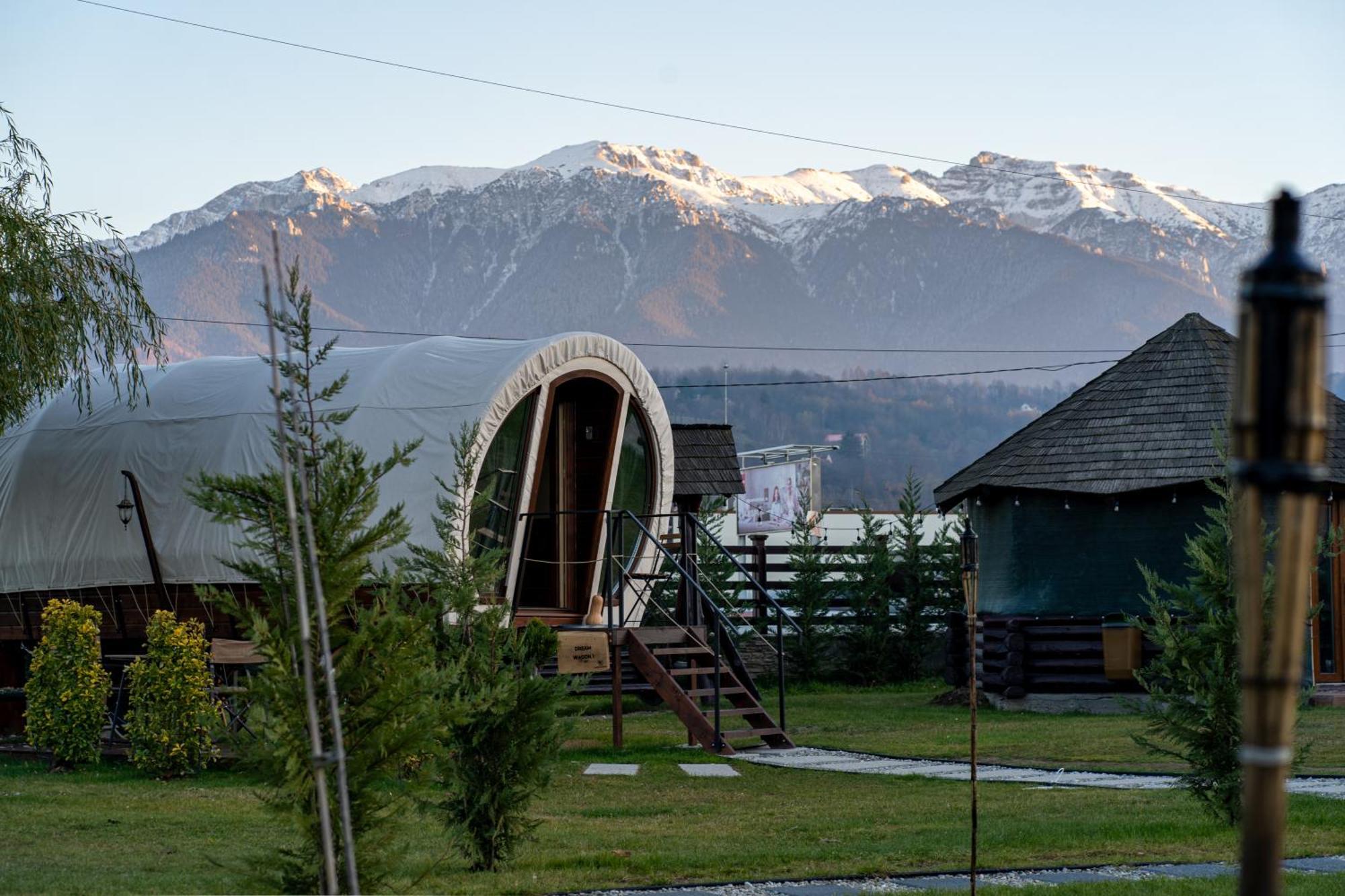 Glamp In Style Pods Resort برانْ المظهر الخارجي الصورة